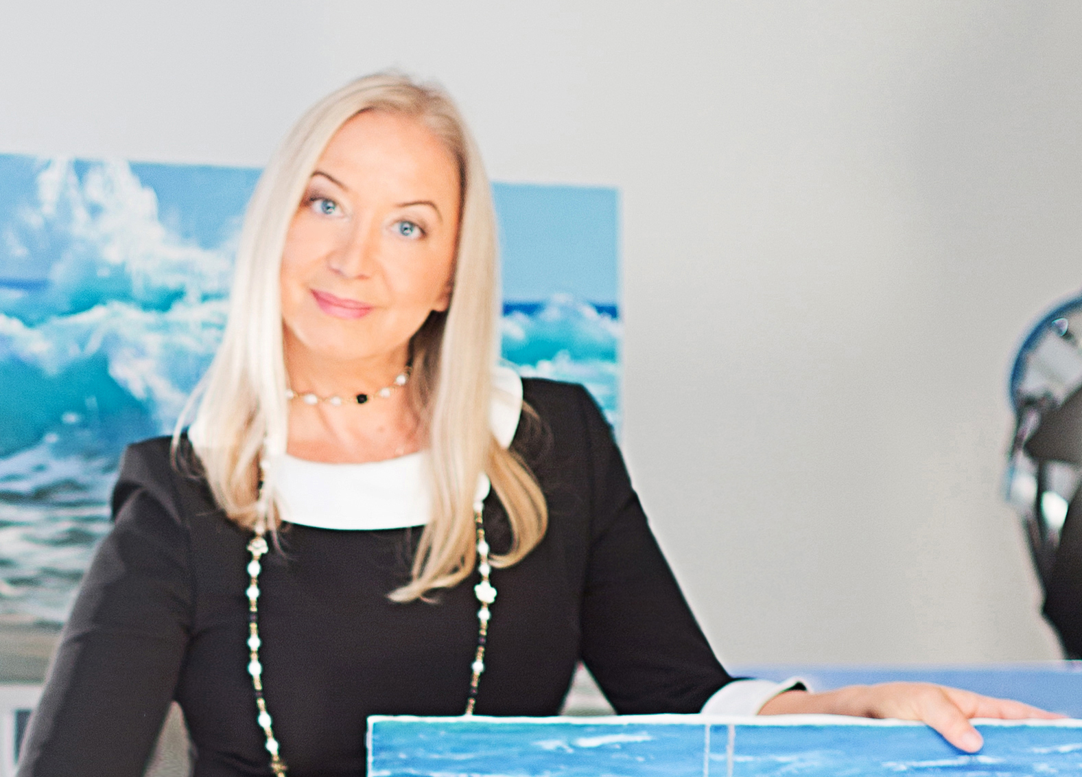 Elena Lukina - About Elena Lukina, Biography, Exhibitions and More ...